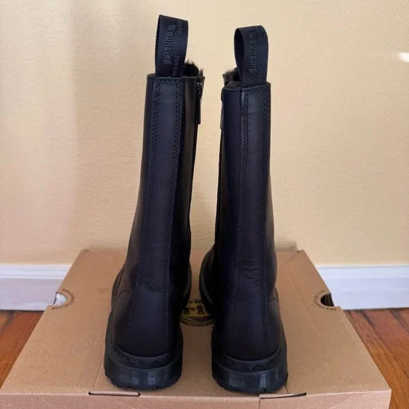 1914 Kolbert Tall Dr. Martens snowplow size 8 fur lined boot black - Picture 4 of 9